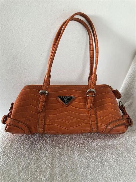 classic prada bag style